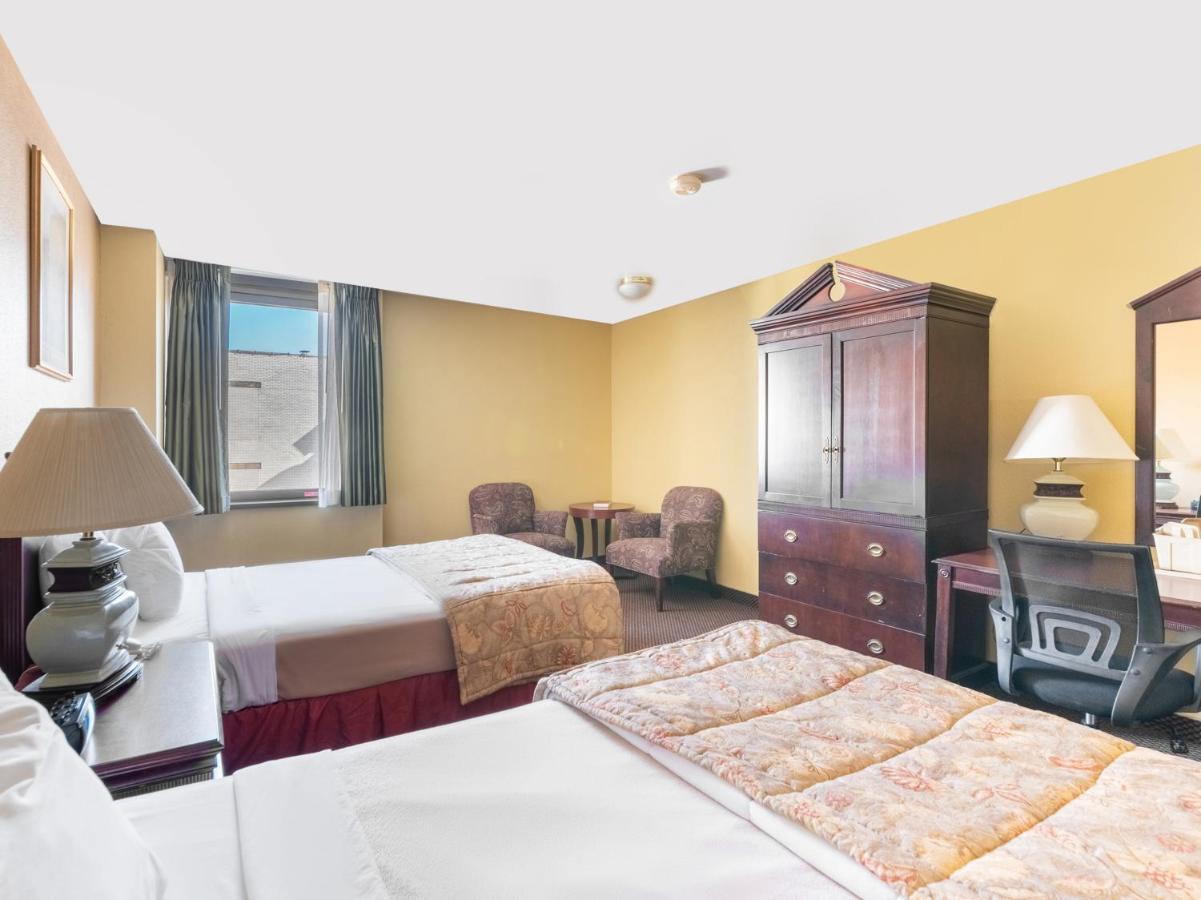 Mclure Hotel วีลลิ่ง ภายนอก รูปภาพ